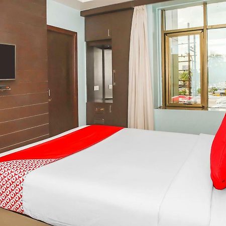 Hotel Oyo 3811 Geetanjali Regency Calcutta  Esterno foto