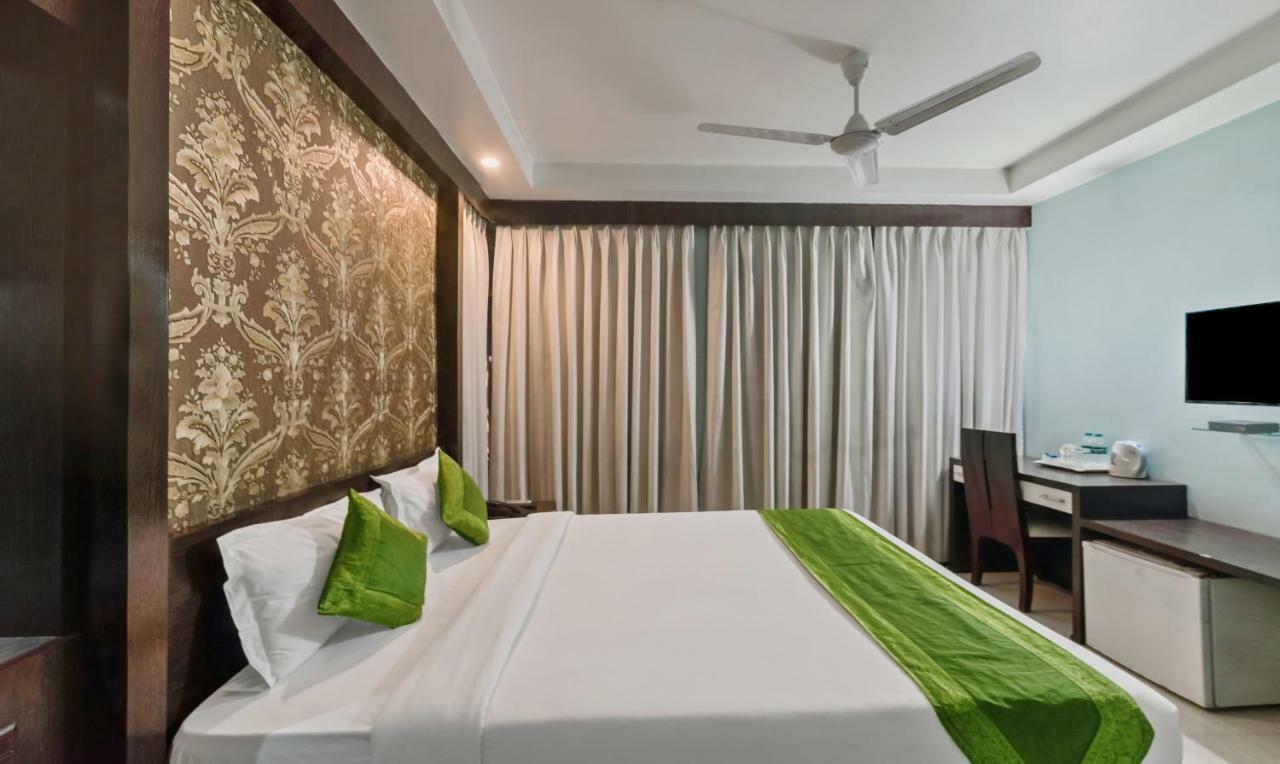 Hotel Oyo 3811 Geetanjali Regency Calcutta  Esterno foto