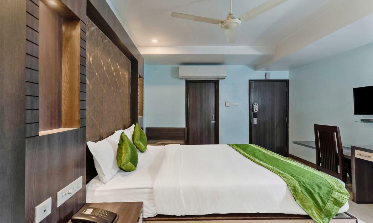 Hotel Oyo 3811 Geetanjali Regency Calcutta  Esterno foto