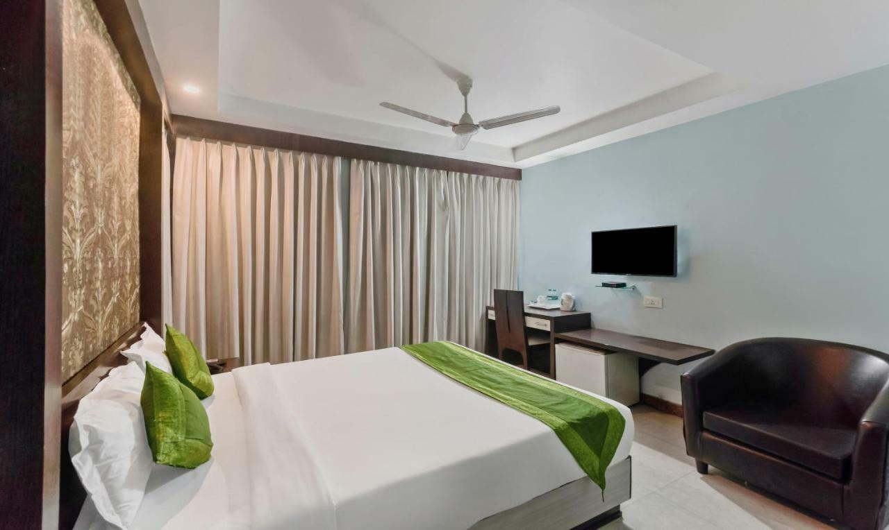 Hotel Oyo 3811 Geetanjali Regency Calcutta  Esterno foto