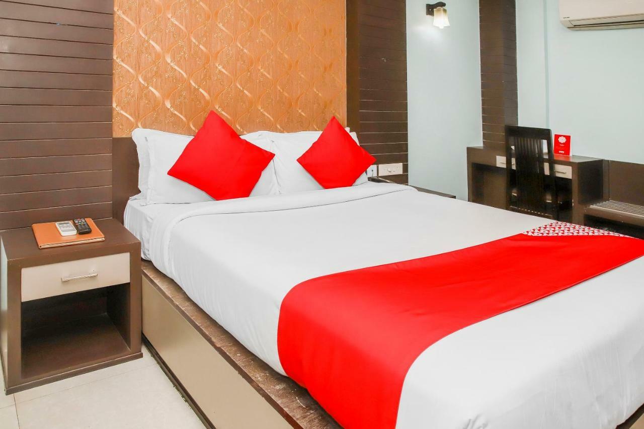Hotel Oyo 3811 Geetanjali Regency Calcutta  Esterno foto