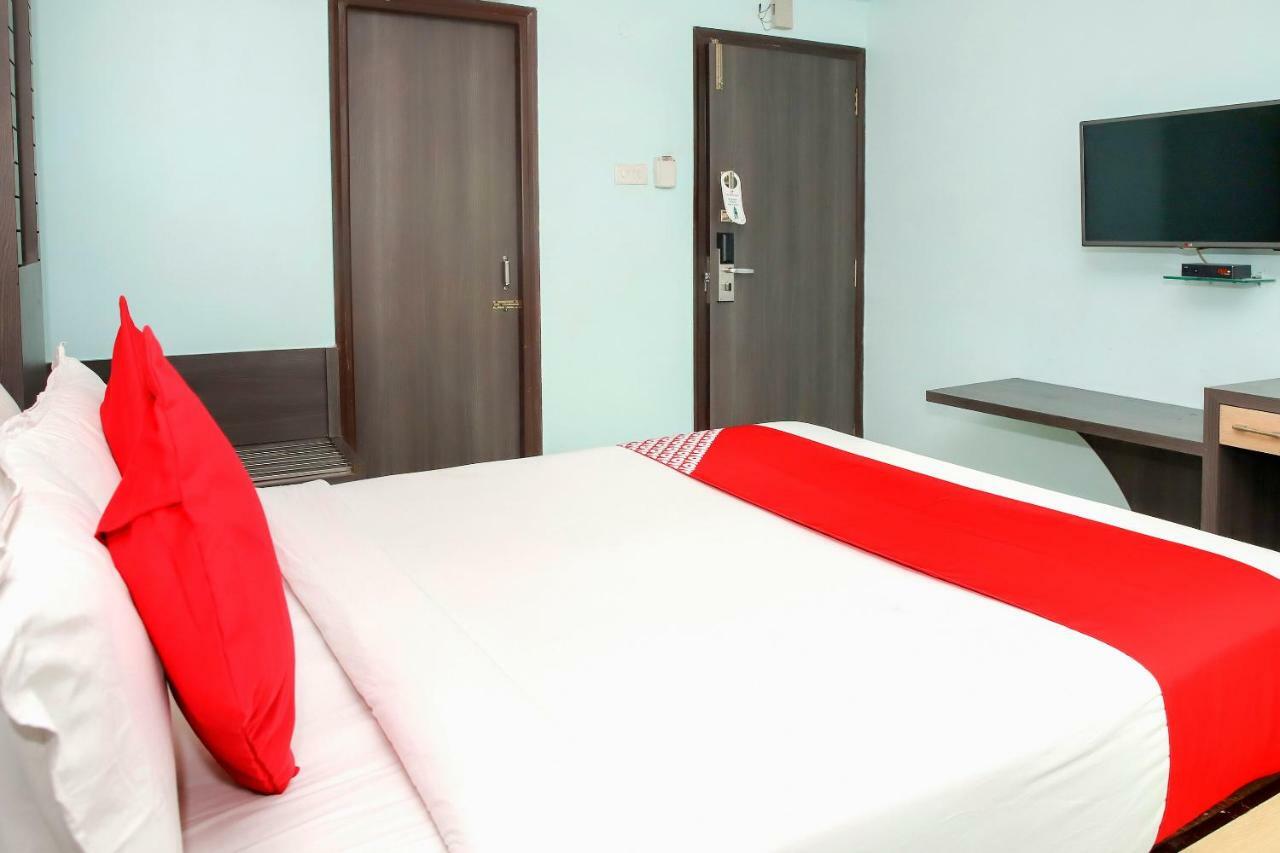 Hotel Oyo 3811 Geetanjali Regency Calcutta  Esterno foto